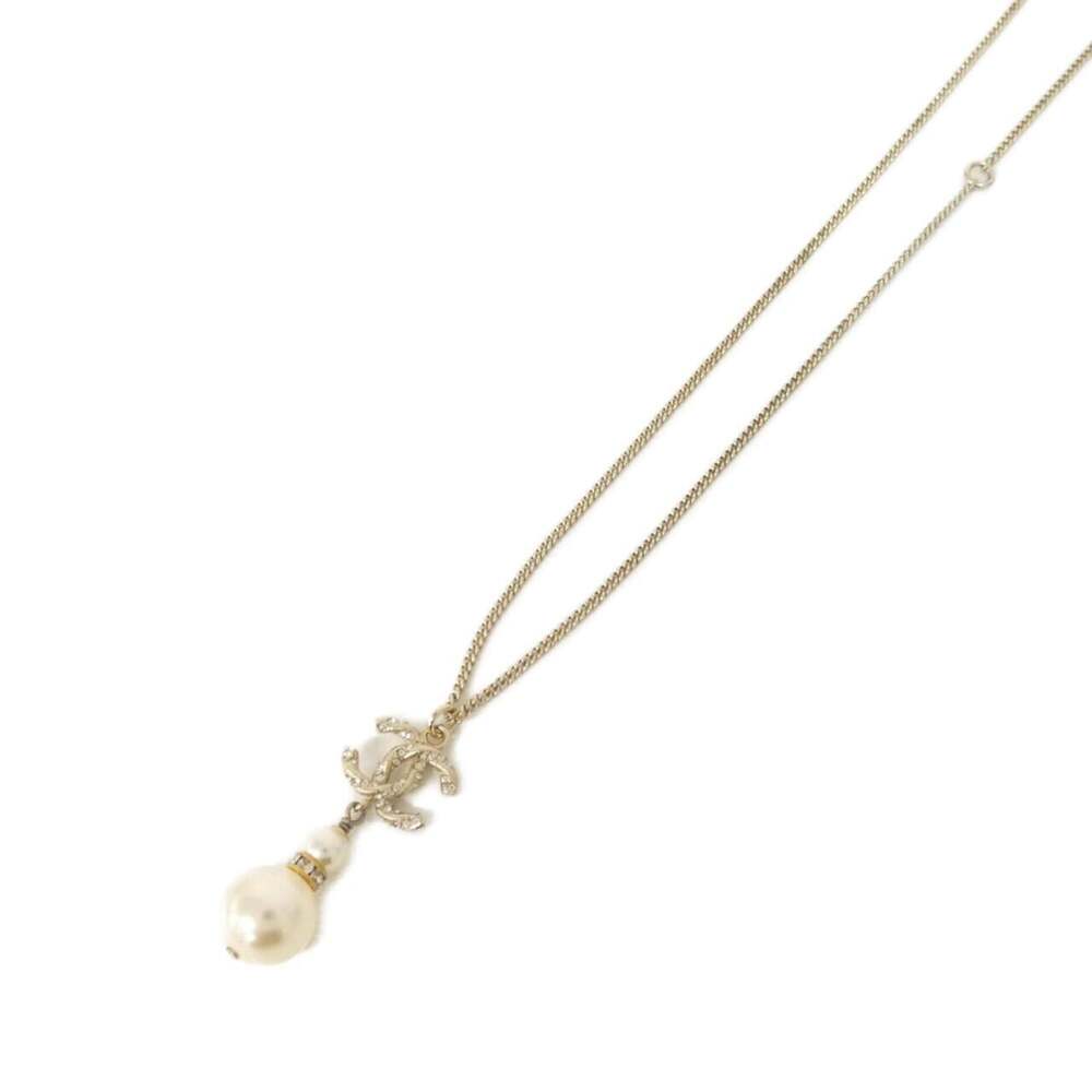 Chanel Pendant Necklace Metal Gold And #299560C10B